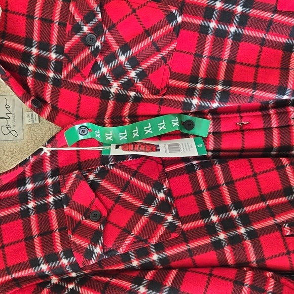 Soho Threads Flannel Fleece jacket - Picture 3 of 4